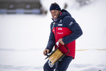 16.10.2020, xkvx, Biathlon Training - Passo di Lavaze, v.l. Coach Patrick Oberegger (Norway)  