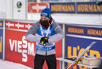 28.11.2020, xkvx, Biathlon IBU Weltcup Kontiolahti, Einzel Herren, v.l. Erik Lesser (Germany) bei der Siegerehrung / at the medal ceremony