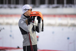 04.12.2020, xkvx, Biathlon IBU Weltcup Kontiolahti, Training Damen und Herren, v.l. Johannes Thingnes Boe (Norway) schaut / looks on