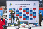 17.12.2020, xkvx, Biathlon IBU Weltcup Hochfilzen, Sprint Herren, v.l. Johannes Thingnes Boe (Norway) bei der Siegerehrung / at the medal ceremony