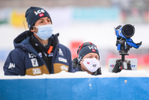 09.01.2020, xkvx, Biathlon IBU Weltcup Oberhof, Verfolgung Damen, v.l. Teammanager Per-Arne Botnan (Norway) schaut / looks on