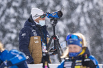 12.02.2021, xkvx, Biathlon IBU World Championships Pokljuka, Training Damen und Herren, v.l. Coach Siegfried Mazet (Norway)  / 