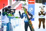 21.02.2021, xkvx, Biathlon IBU World Championships Pokljuka, Massenstart Herren, v.l. Johannes Dale (Norway) bei der Siegerehrung / at the medal ceremony