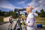 30.08.2021, xkvx, Biathlon Training Font Romeu, v.l. Karolin Horchler (Germany) / Swarovski Teleskop / Fernrohr  