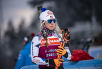 30.11.2021, xkvx, Biathlon IBU World Cup Oestersund, Training Women and Men, v.l. Jessica Jislova (Czech Republic) schaut / looks on