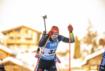 18.12.2021, xkvx, Biathlon IBU World Cup Le Grand Bornand, Pursuit Women, v.l. Vanessa Voigt (Germany) in aktion / in action competes