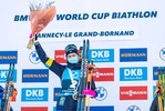 19.12.2021, xkvx, Biathlon IBU World Cup Le Grand Bornand, Mass Start Women, v.l. Elvira Oeberg (Sweden) bei der Siegerehrung / at the medal ceremony