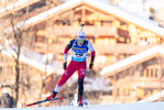 19.12.2021, xkvx, Biathlon IBU World Cup Le Grand Bornand, Mass Start Men, v.l. Simon Eder (Austria) in aktion / in action competes