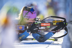 06.01.2022, xkvx, Biathlon IBU World Cup Oberhof, Training Women and Men, v.l. Justine Braisaz-Bouchet (France) in aktion am Schiessstand / at the shooting range