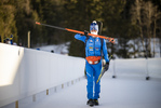 20.01.2022, xkvx, Biathlon IBU World Cup Anterselva, Individual Men, v.l. Lukas Hofer (Italy) schaut / looks on