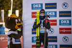 20.01.2022, xkvx, Biathlon IBU World Cup Anterselva, Individual Men, v.l. Tarjei Boe (Norway) bei der Siegerehrung / at the medal ceremony