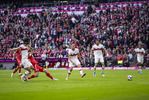 08.05.2022, Fussball, 1.Bundesliga, FC Bayern Muenchen - VfB Stuttgart, v.l. Goal scored, Tor zum 2:1 durch Thomas Mueller (FC Bayern Muenchen)